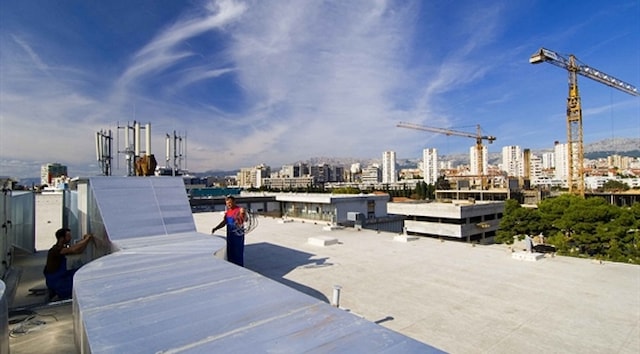 Clinical Hospital (CH) Split - refurbishing ventilation & air-conditioning (part)